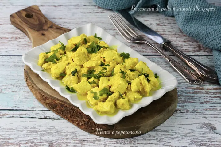 Bocconcini di pollo marinati allo yogurt