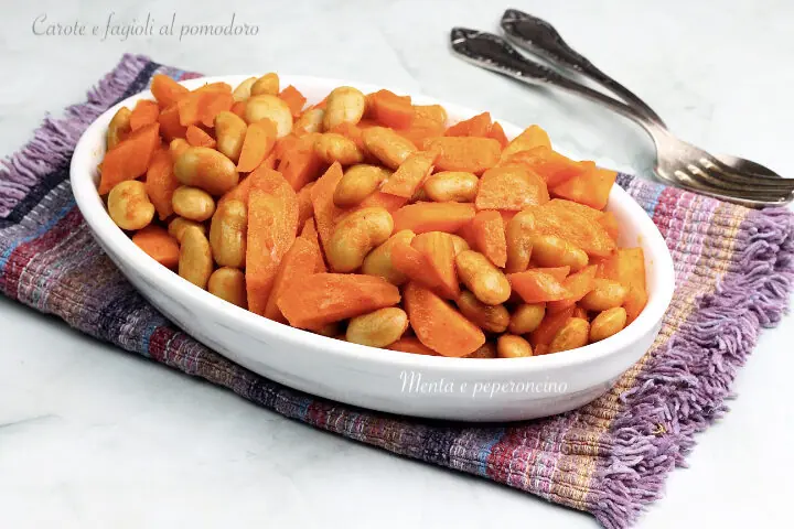 Carote e fagioli al pomodoro