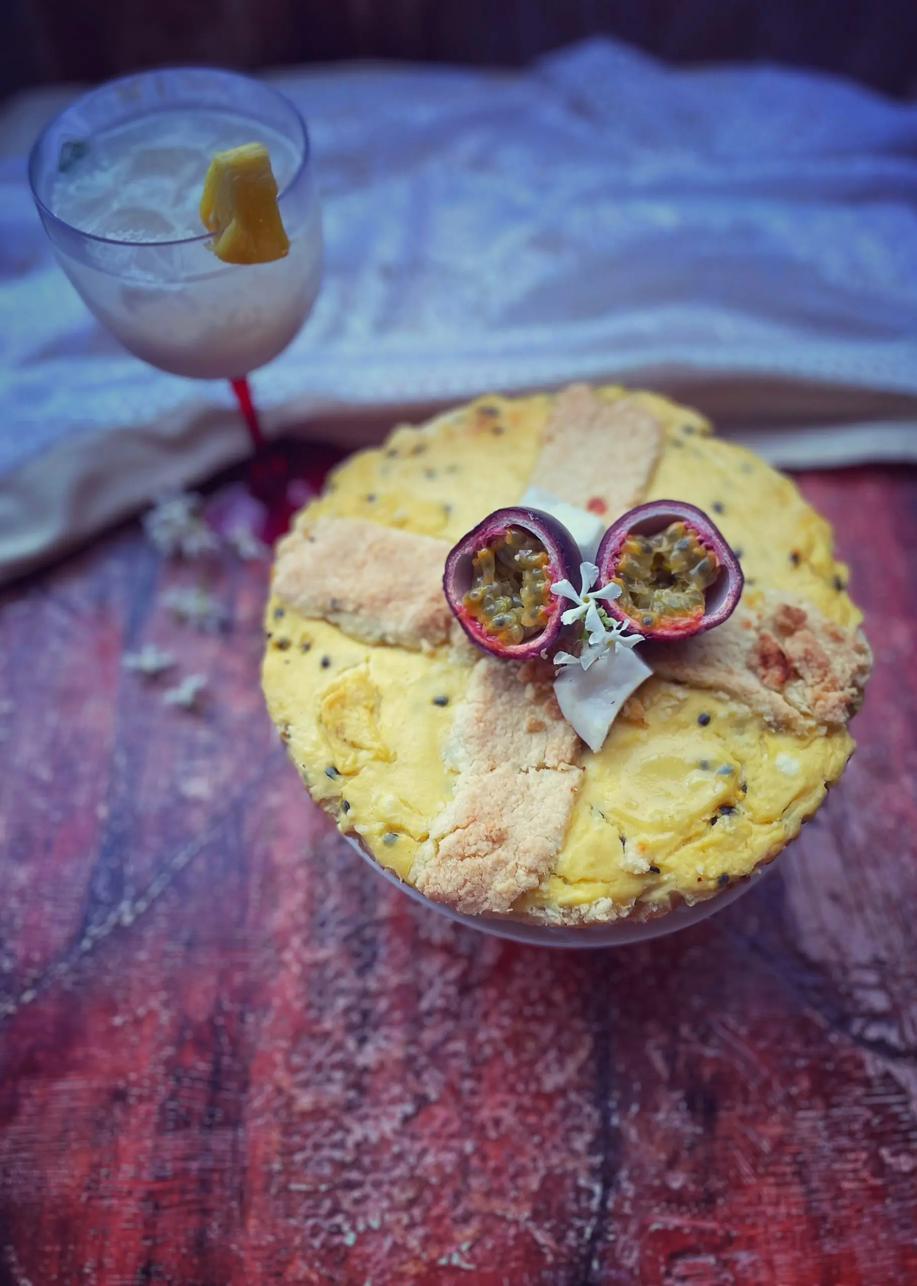 Crostata della babbaiola tropicale senza glutine né lattosio