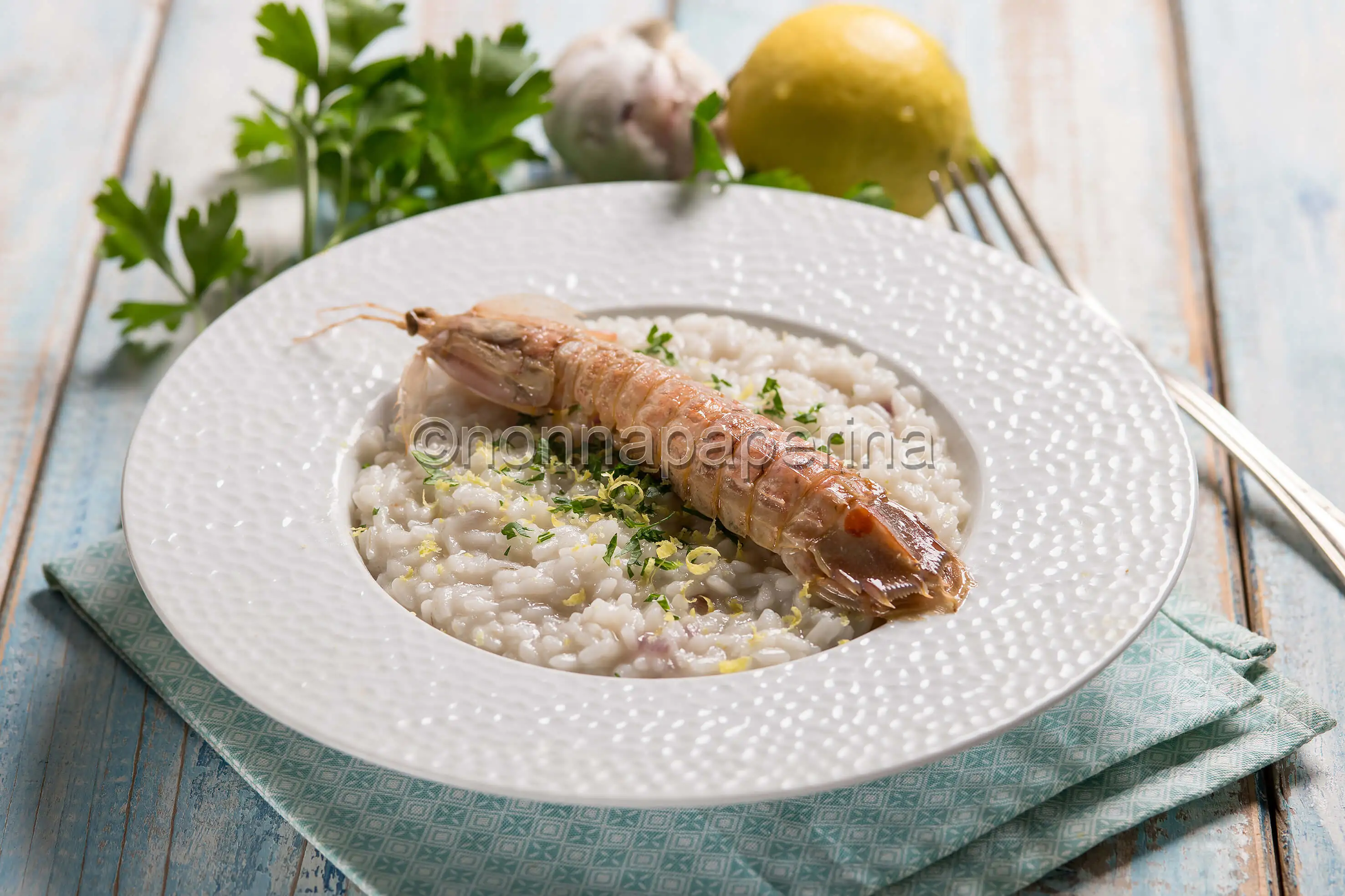 Risotto alle canocchie: cremoso, profumato e senza mantecatura classica