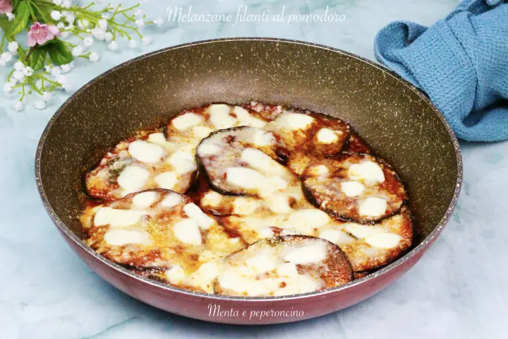 Melanzane filanti al pomodoro