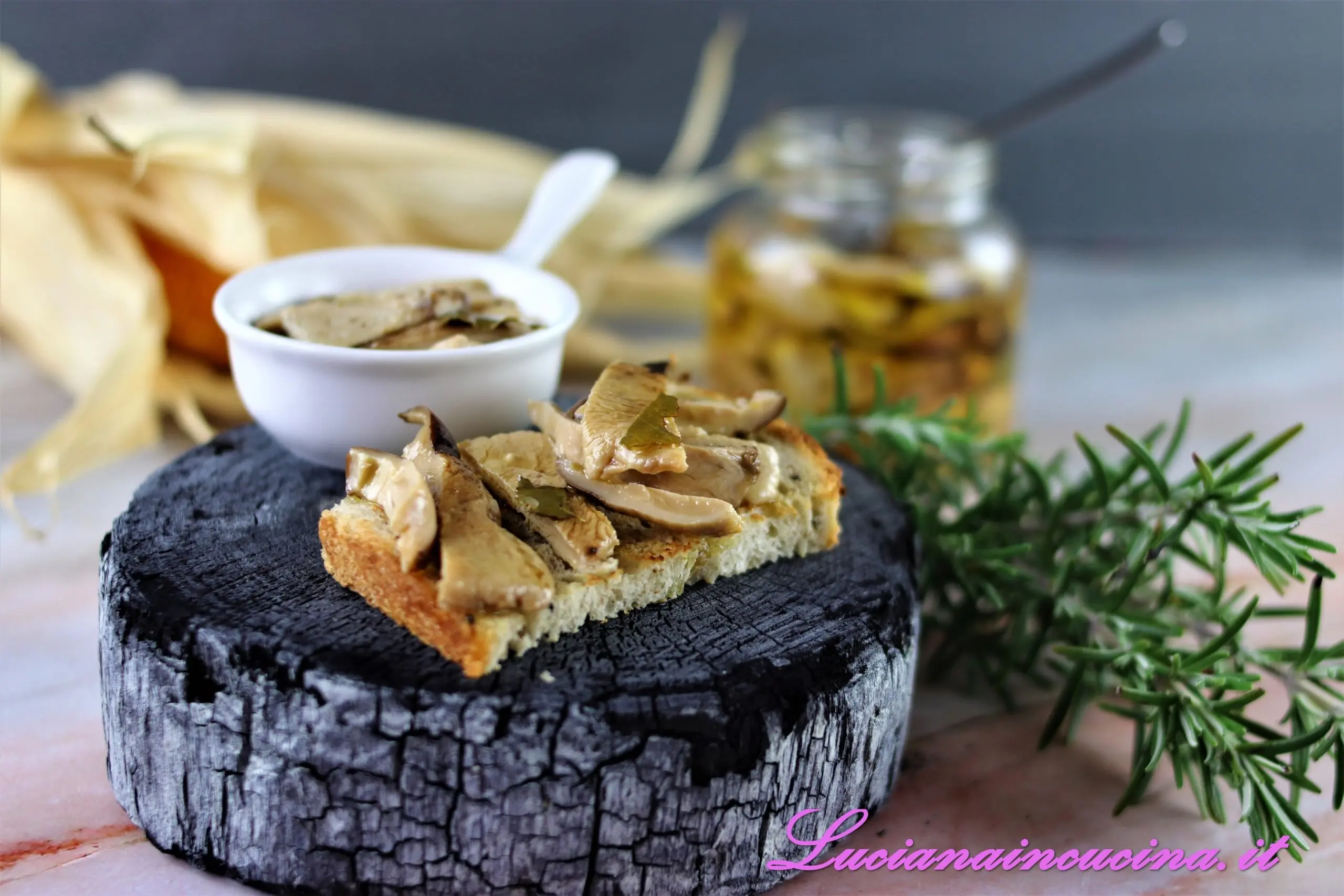 Funghi in olio extravergine d’oliva