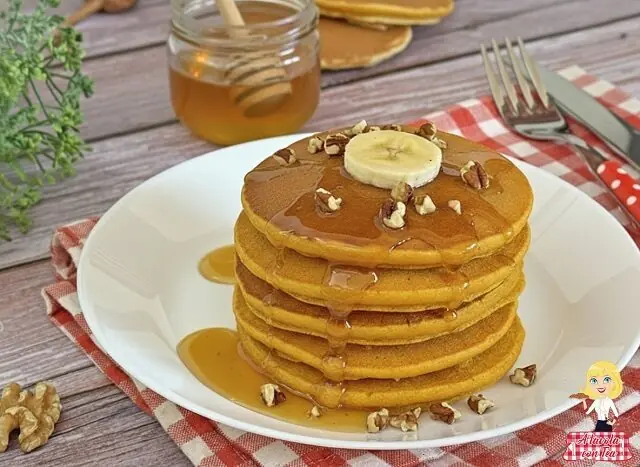 Pancake alla zucca soffici e alti