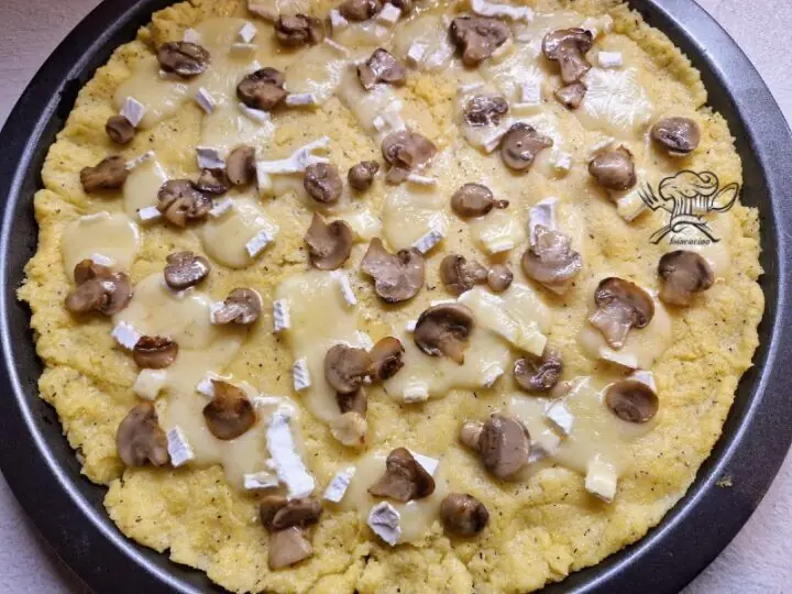 Pizza di polenta ai 5 cereali