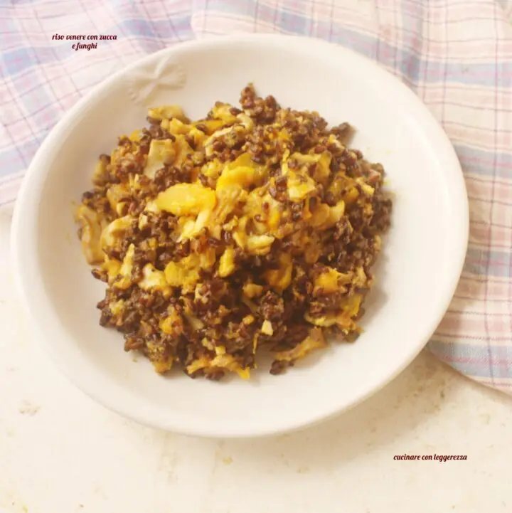 Riso venere con zucca e funghi