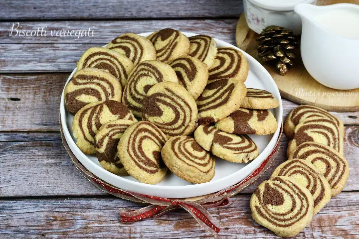 Biscotti variegati