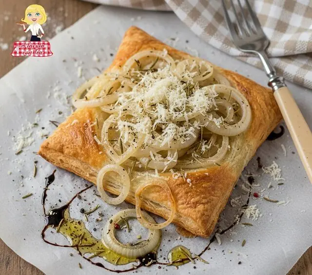 Mini tarte tatin salate