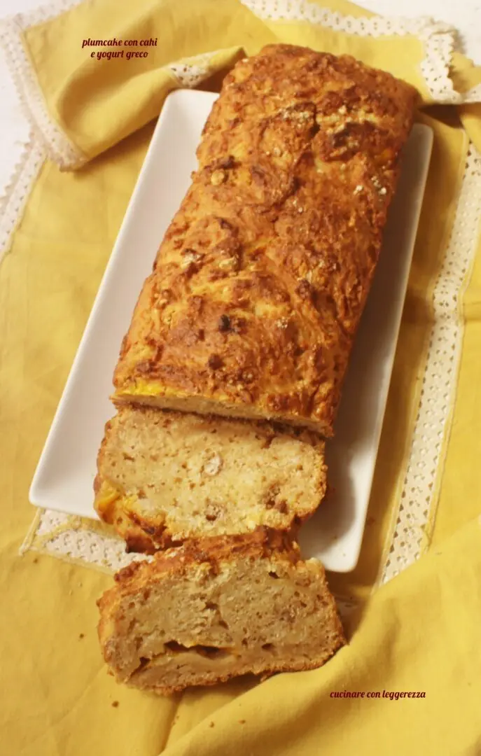 Plumcake con cachi e yogurt greco