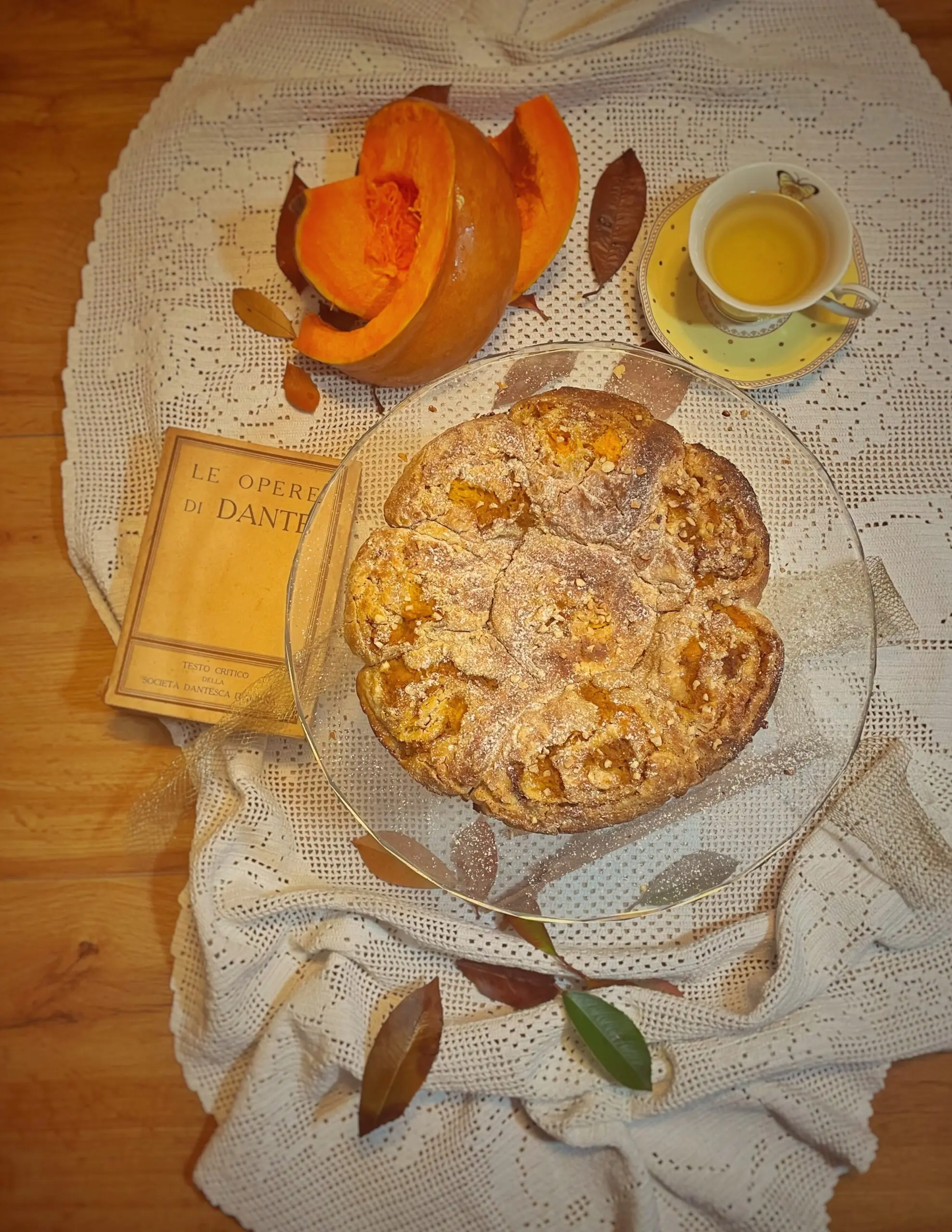 Torta di rose senza glutine, zucca e cannella