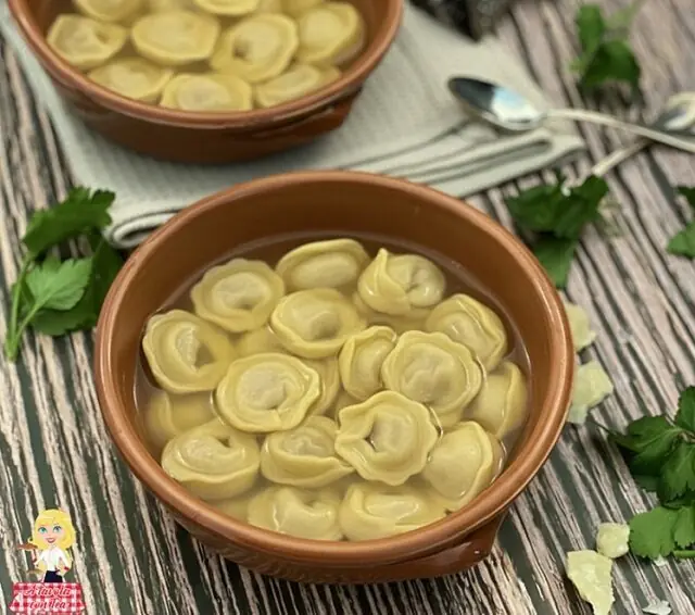 Tortellini in brodo fatti in casa
