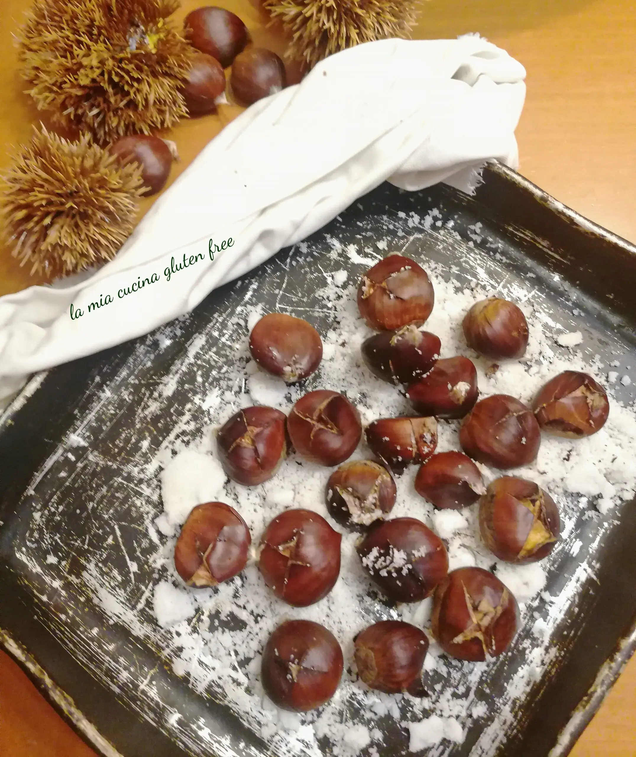 Tre metodi per preparare le caldarroste a casa.