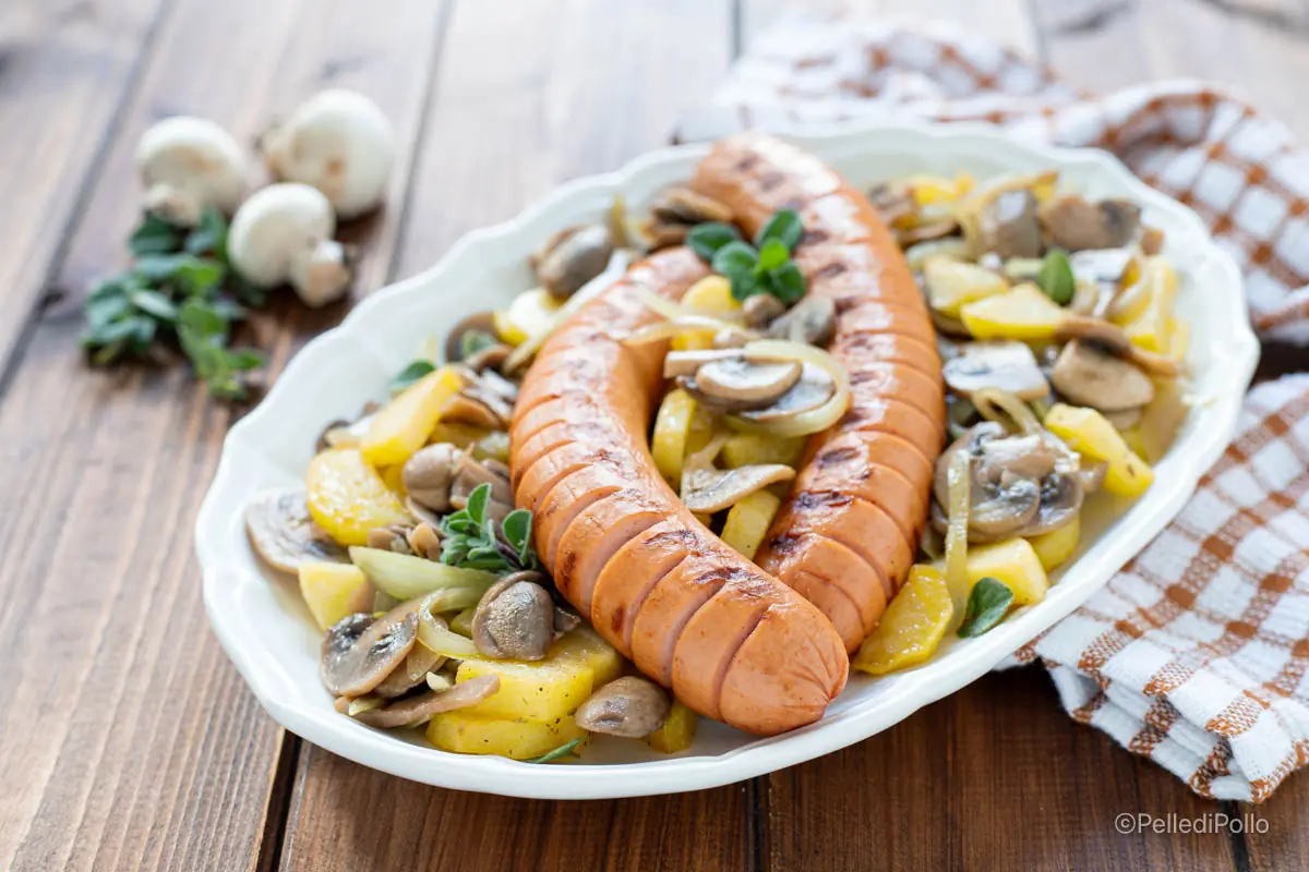 Wurstel funghi e patate