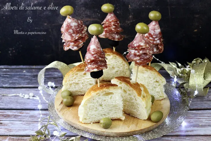 Alberi di salame e olive