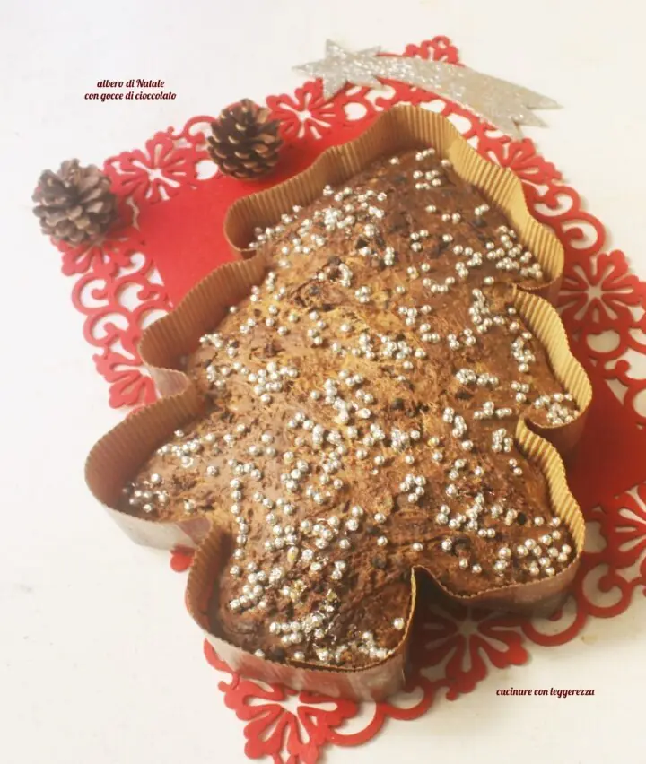 Albero di natale con gocce di cioccolato – lievito madre