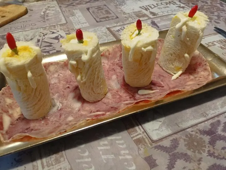 Candele dell’avvento con pane per tramezzini