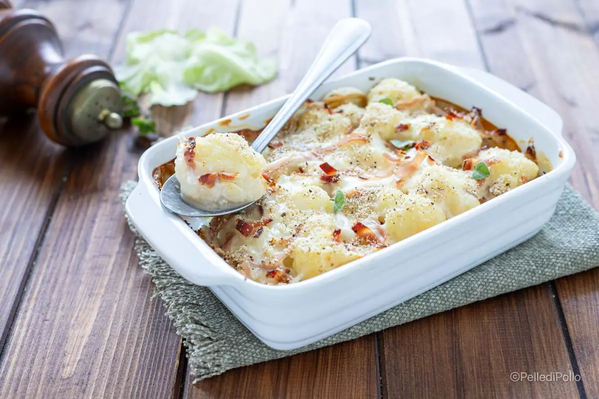 Cavolfiore gratinato con besciamella