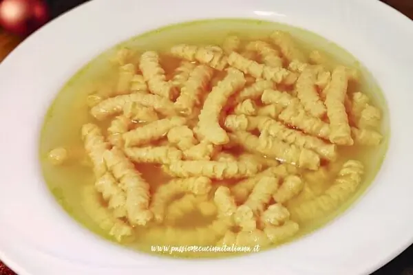 Passatelli in brodo