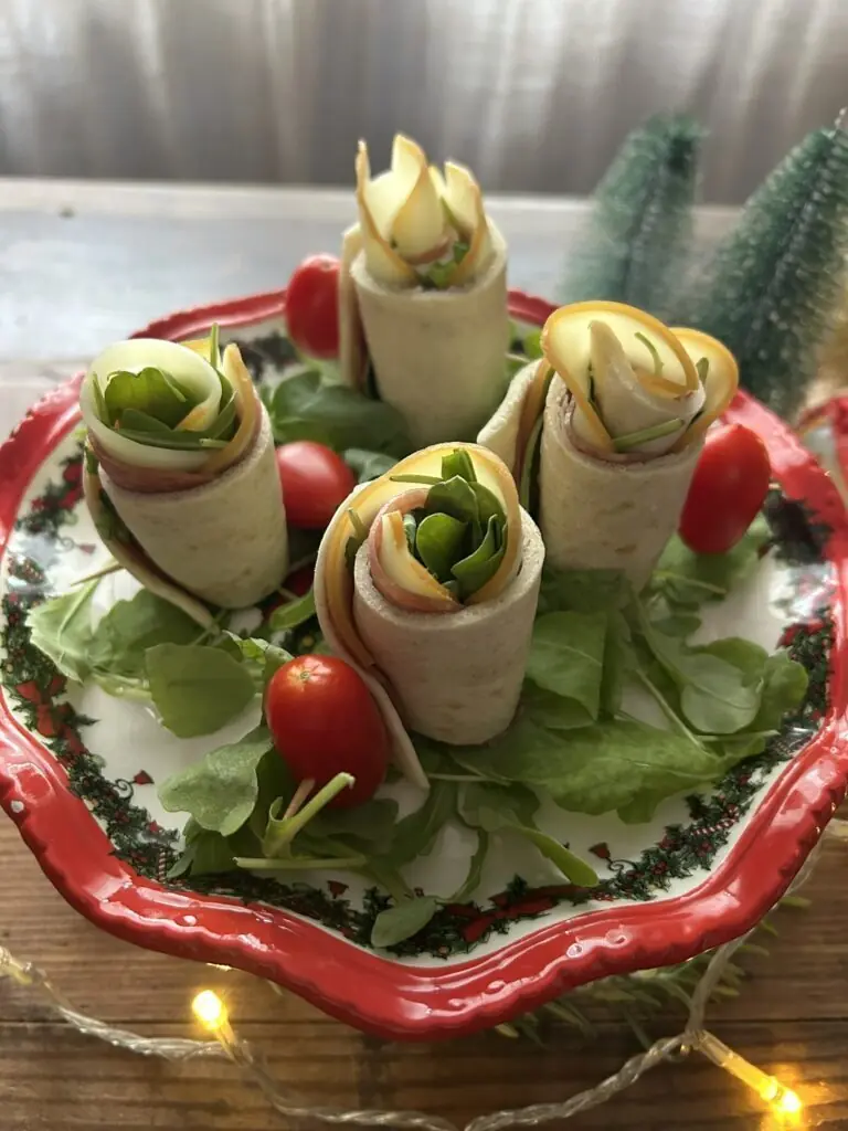 Piadina rolls per antipasto di natale