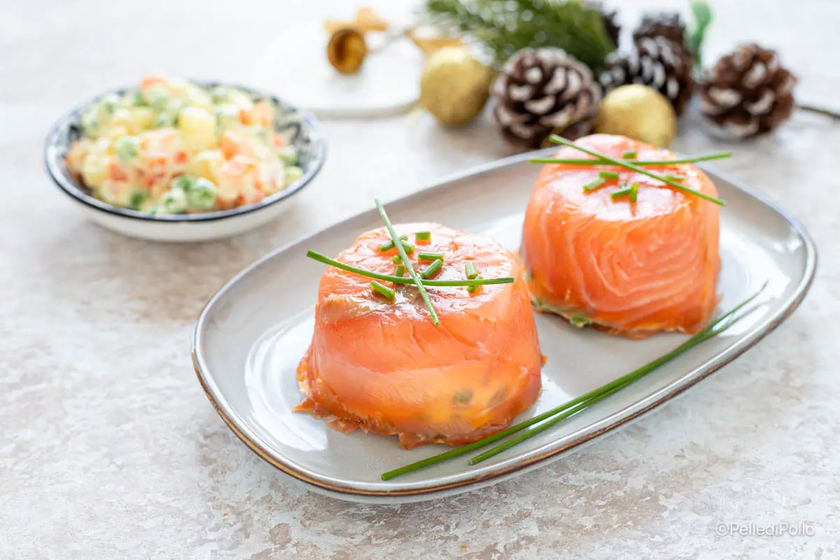Tortini di salmone affumicato e insalata russa