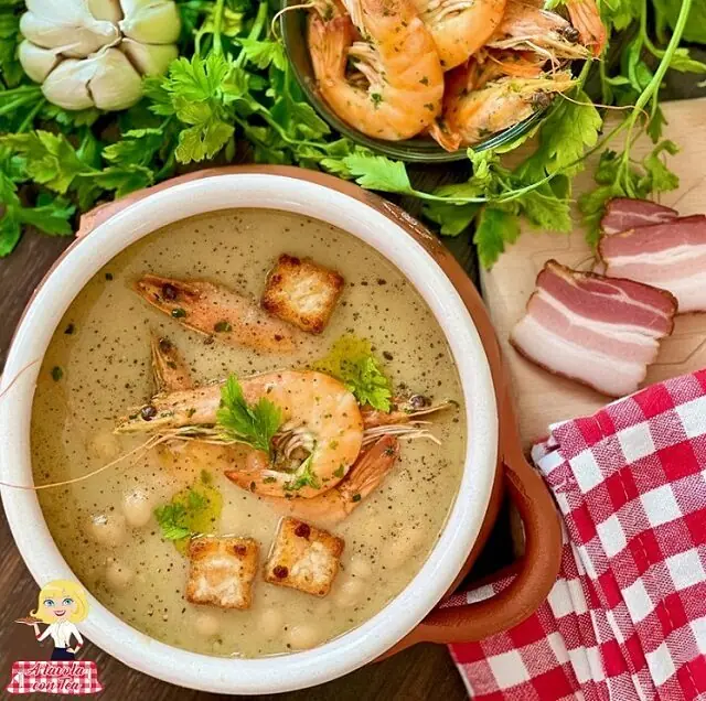 Vellutata cremosa di ceci e gamberi