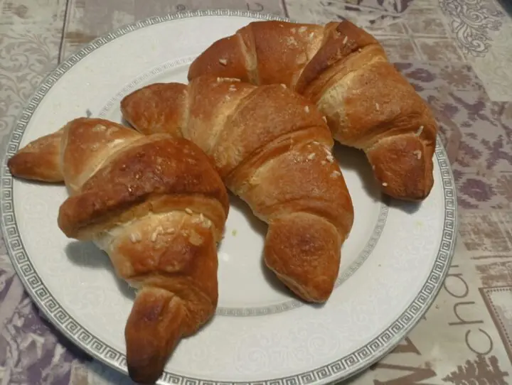 Brioche alla crema pasticcera