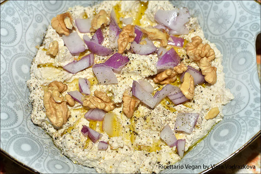 Spalmabile alle noci e tofu senza glutine