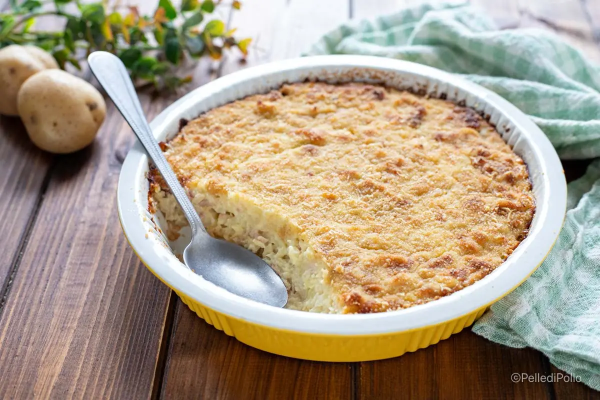 Sformato di cavolo cappuccio con patate e besciamella