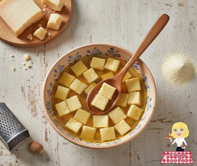 Zuppa imperiale bolognese